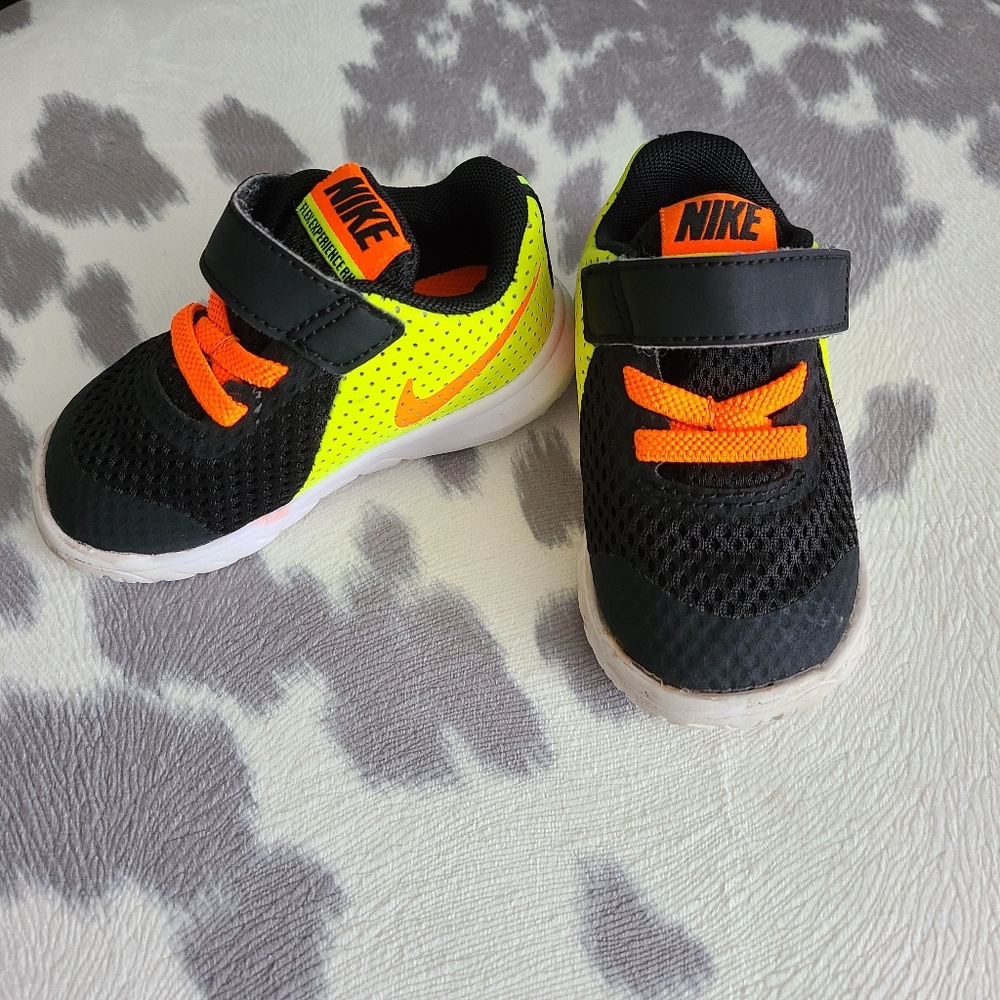 Nike Boy's Tennis Shoes